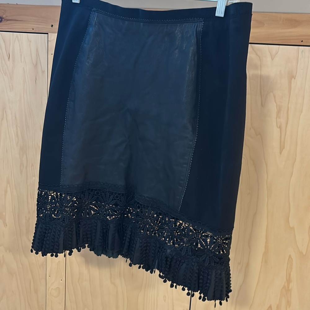 ELIE‎ TAHARI mini skirt leather,crochet